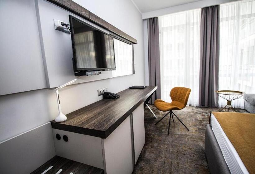 Номер Комфорт, Best Western Plus Premium Inn