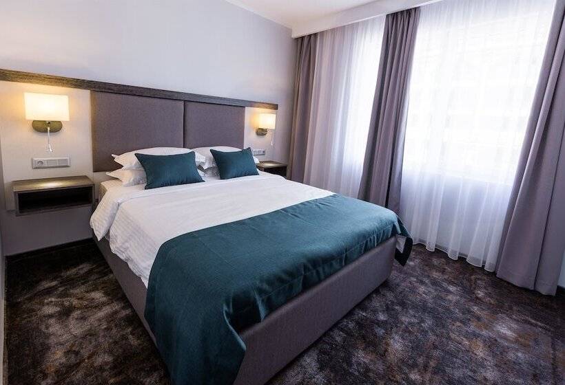 Номер Стандарт Двуспальная Кровать, Best Western Plus Premium Inn