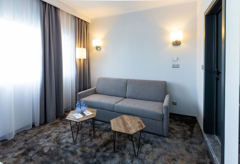 Номер Deluxe, Best Western Plus Premium Inn