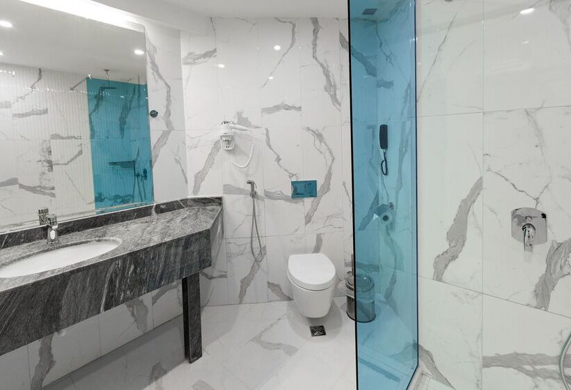 Номер Комфорт, Best Western Plus Premium Inn