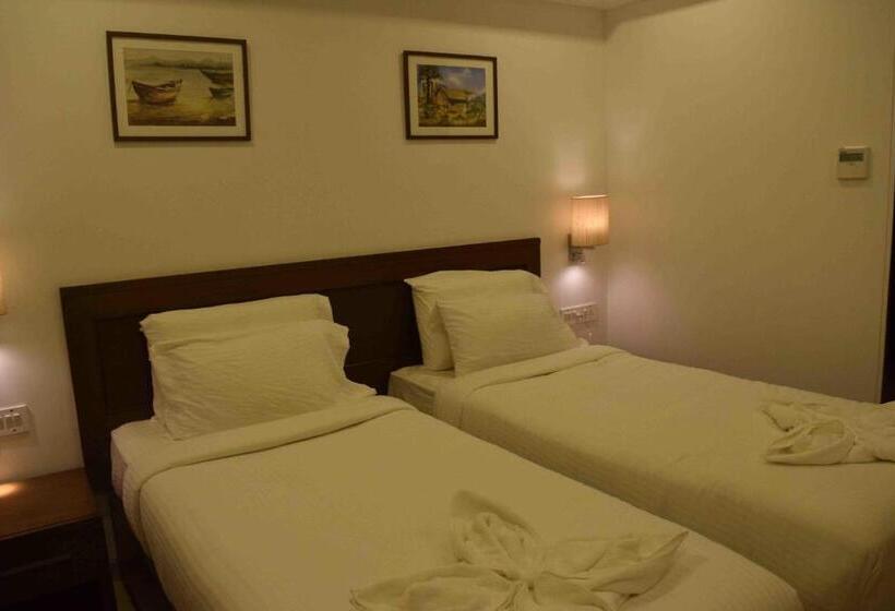 Номер Deluxe, Comfort Inn Emerald