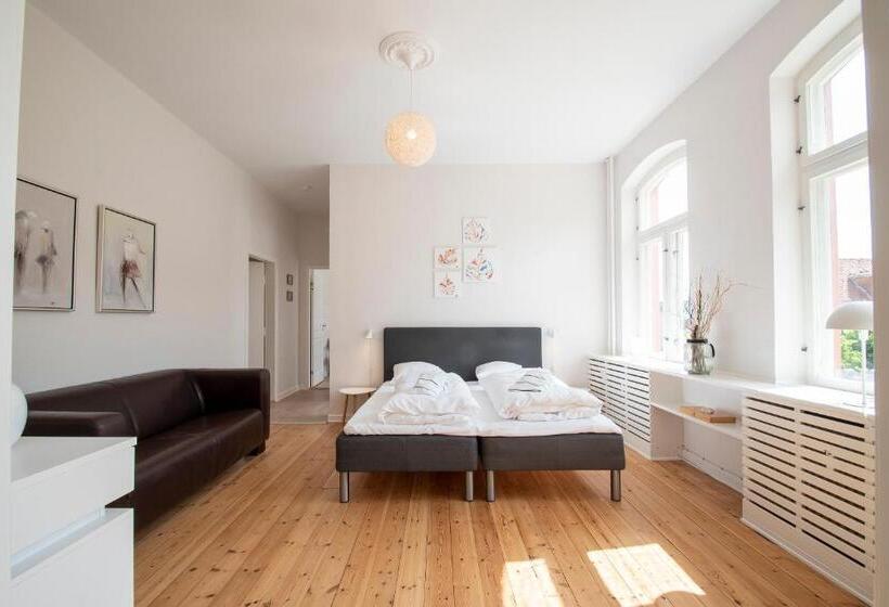 1 Bedroom Apartment Lake View, Det Gamle Rådhus