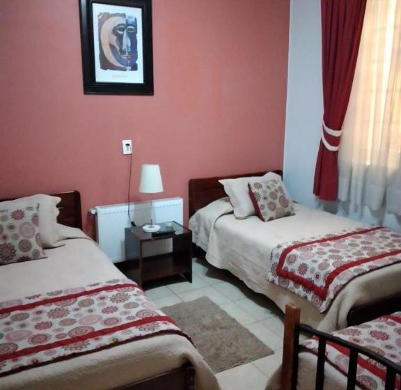 Camera Tripla Standard, Empresarial