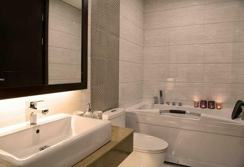 家庭套房, Jie Jie Beach