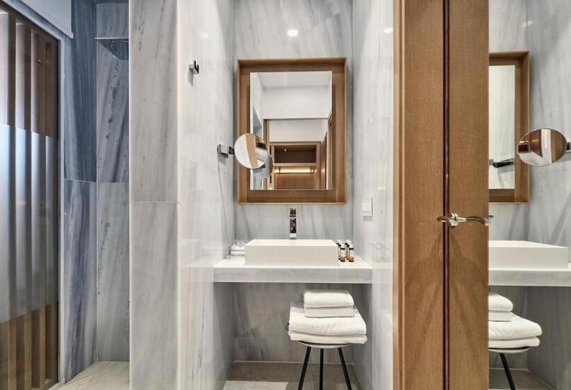 סוויטת ג'וניור, Myconian Korali Relais & Chateaux