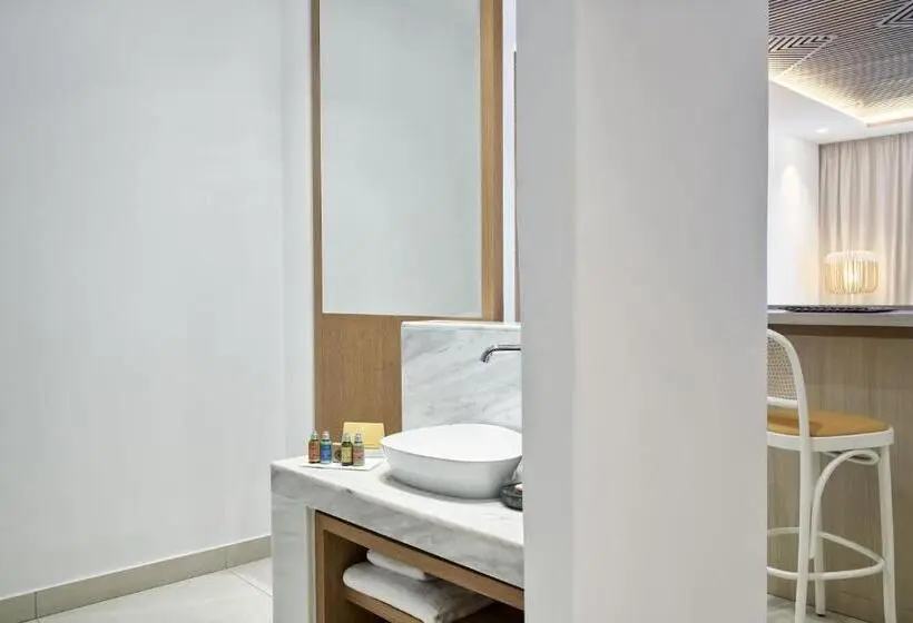 Juniorsviitti Merinäkymä, Myconian Korali Relais & Chateaux