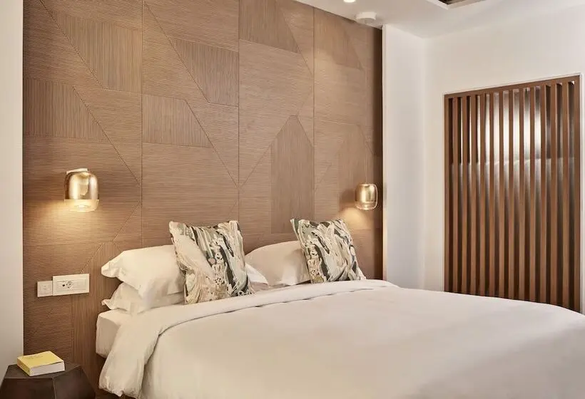 Juniorsviitti Merinäkymä, Myconian Korali Relais & Chateaux