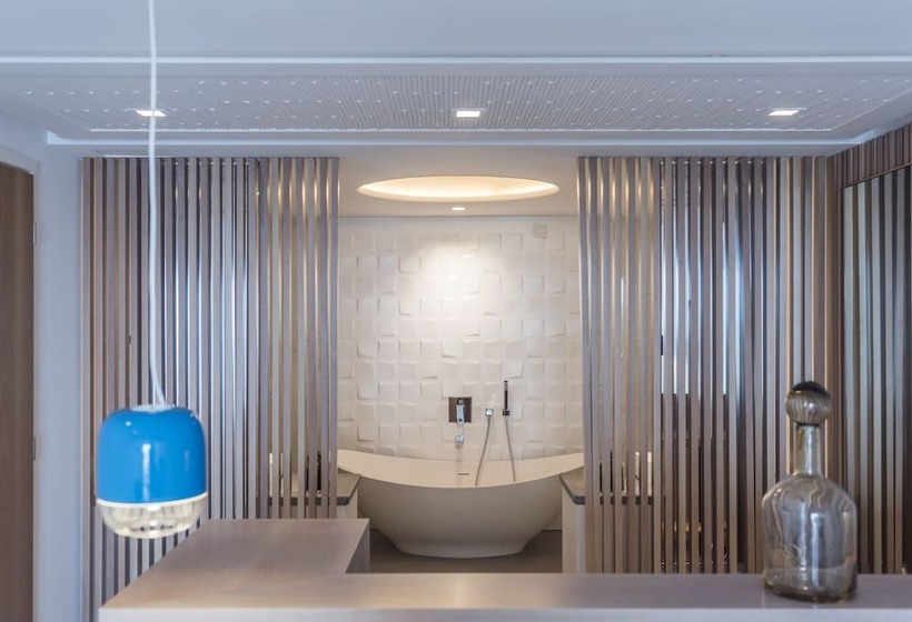 סוויטת ג'וניור נוף לים, Myconian Korali Relais & Chateaux