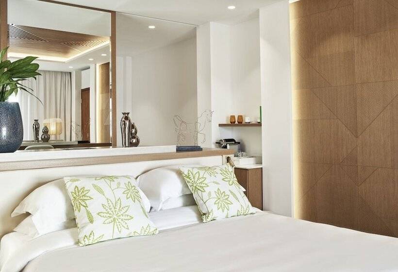 סוויטת ג'וניור, Myconian Korali Relais & Chateaux