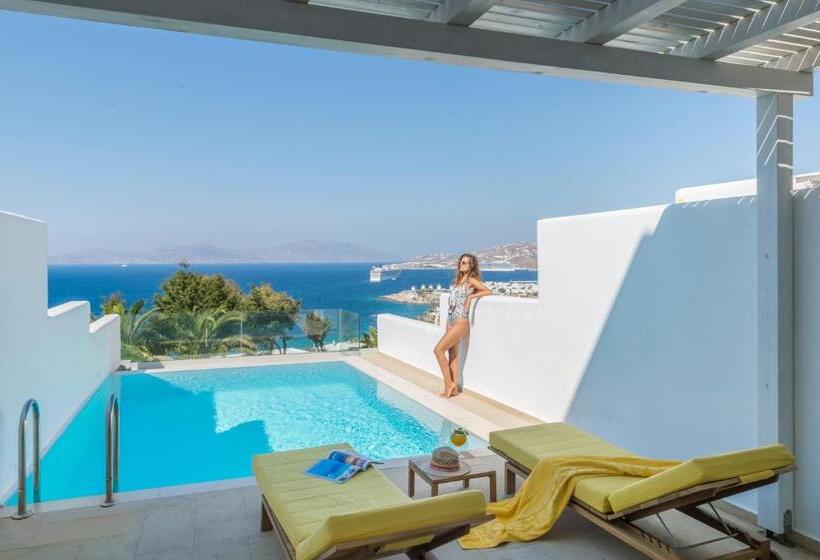 סוויטת ג'וניור עם בריכה, Myconian Korali Relais & Chateaux