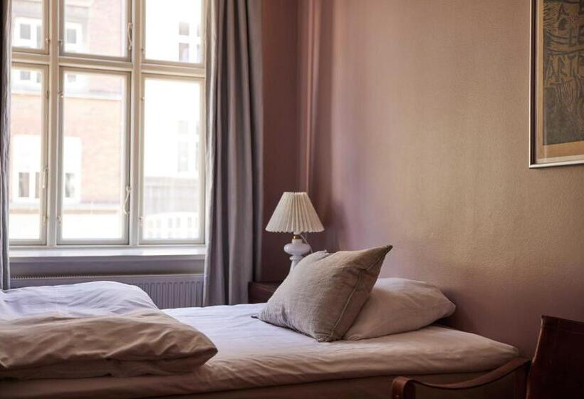 חדר סטנדרד יחיד חדר אמבטיה משותף, Rye115