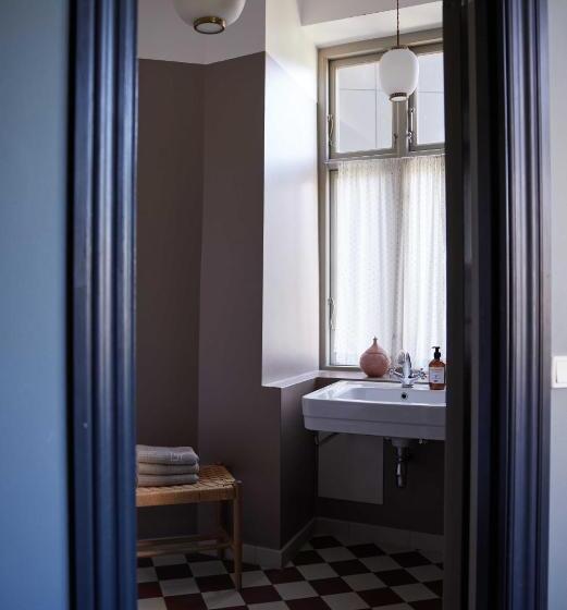 חדר משפחתי חדר אמבטיה משותף, Rye115