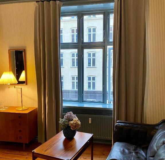 חדר משפחתי חדר אמבטיה משותף, Rye115