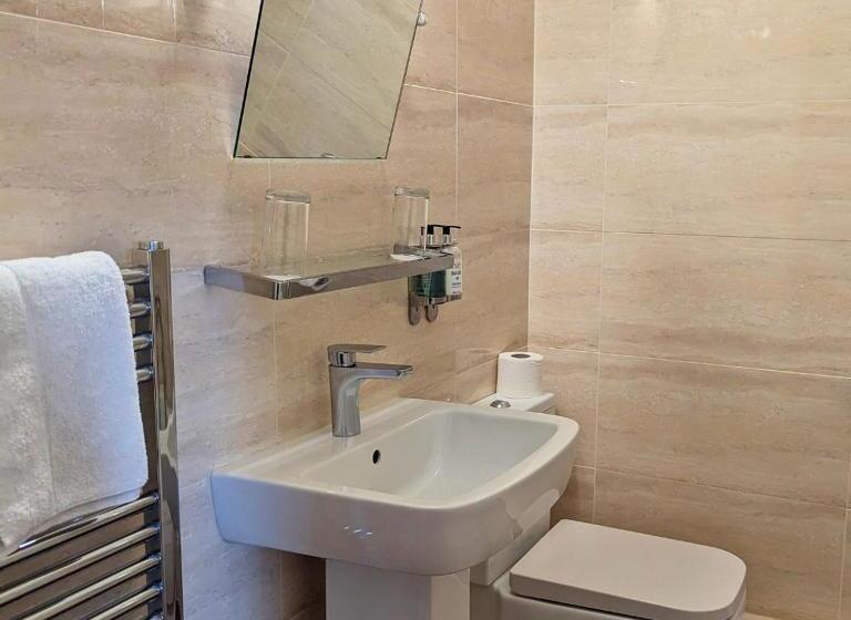 Номер Стандарт, Shaw Hill Hotel Golf And Country Club