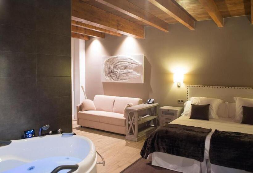 جناح سرير كينج, Osabarena Hotela