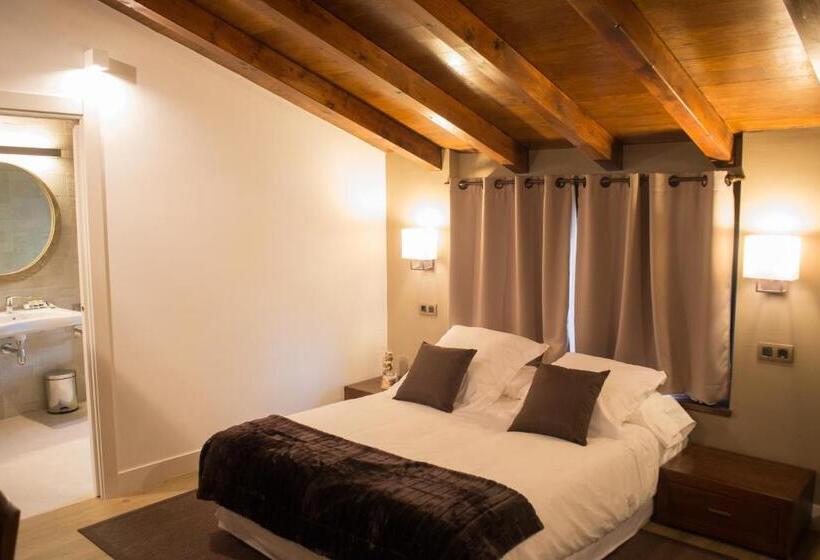 غرفة قياسية لذوى الاحتياجات الخاصة, Osabarena Hotela