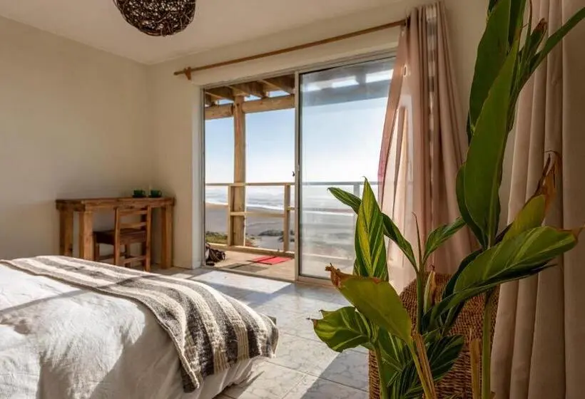 Deluxe Zimmer mit Meerblick & Balkon, Sudeste Hostel