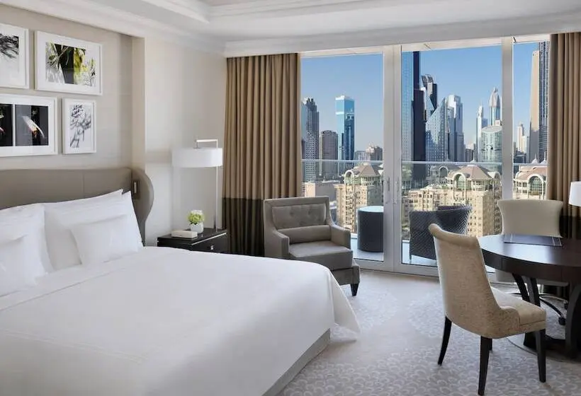 Premium room with view, Kempinski The Boulevard Dubai