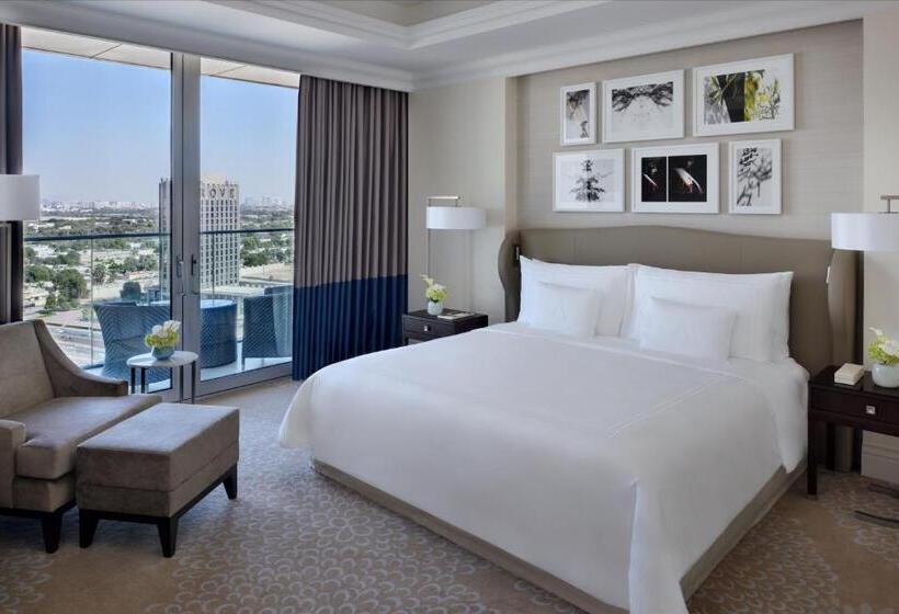 Club Room King Bed, Kempinski The Boulevard Dubai