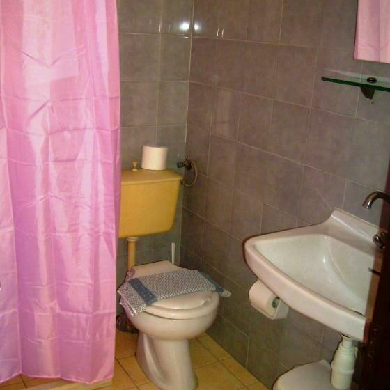 标准工作室, Aggelos Family