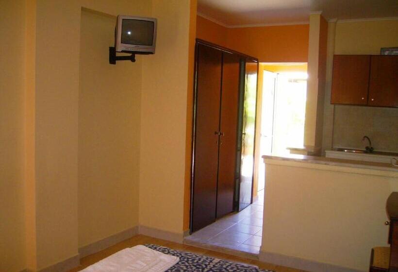 带2个卧室的公寓, Aggelos Family