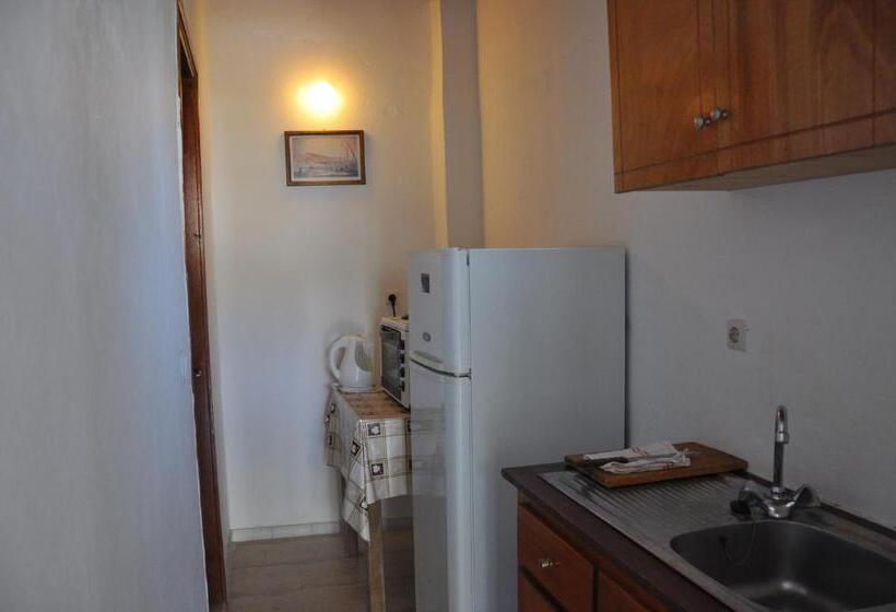 带2个卧室的公寓, Aggelos Family