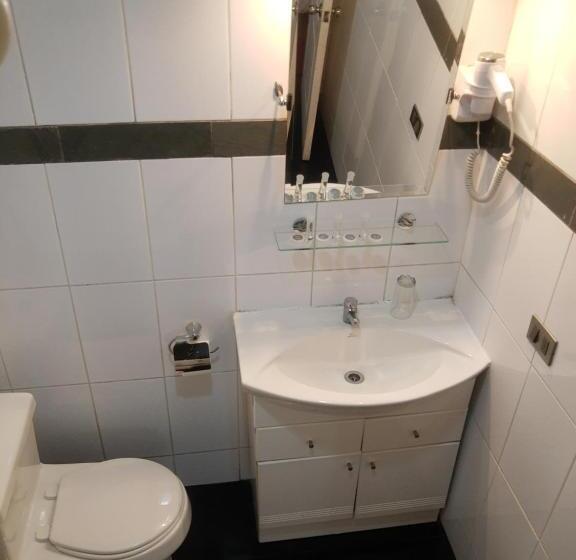 חדר סטנדרט לארבעה, Cordillera