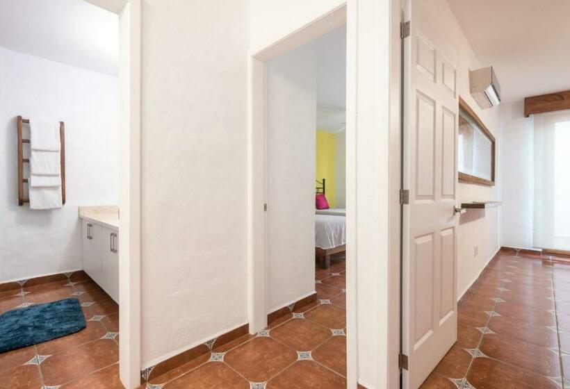 マスタースイートルーム, Casa Lotería  Pueblito Sayulita  Colorful, Family And Relax Experience With Private Parking And Pool