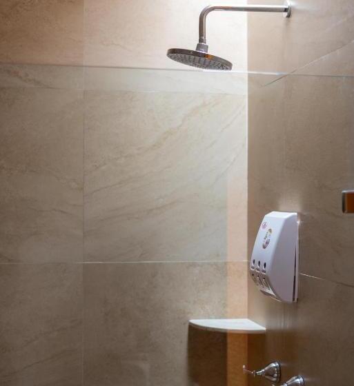 סוויטת ג'וניור עם מרפסת, Casa Lotería  Pueblito Sayulita  Colorful, Family And Relax Experience With Private Parking And Pool