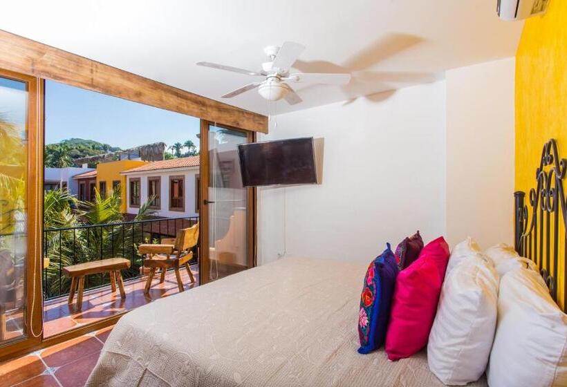 סוויטת ג'וניור עם מרפסת, Casa Lotería  Pueblito Sayulita  Colorful, Family And Relax Experience With Private Parking And Pool