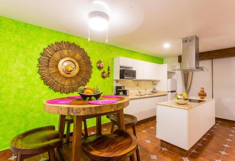 סוויטת מאסור, Casa Lotería  Pueblito Sayulita  Colorful, Family And Relax Experience With Private Parking And Pool