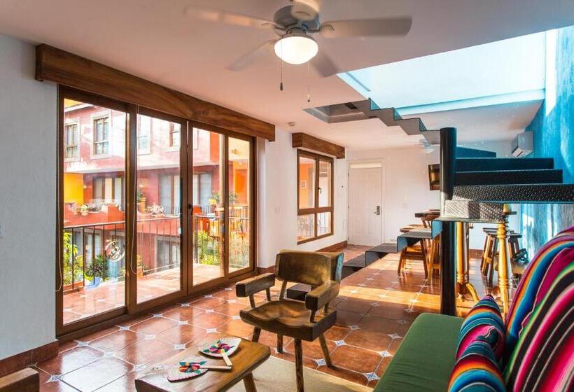 マスタースイートルーム, Casa Lotería  Pueblito Sayulita  Colorful, Family And Relax Experience With Private Parking And Pool