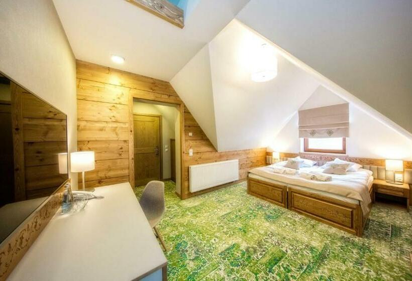 バルコニー付きスタンダードルーム, Gold