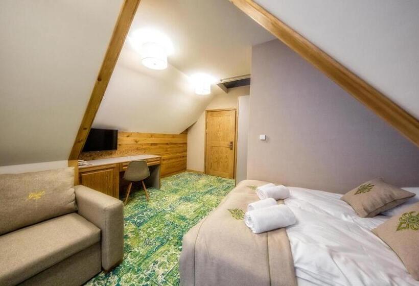 エコノミールーム, Gold