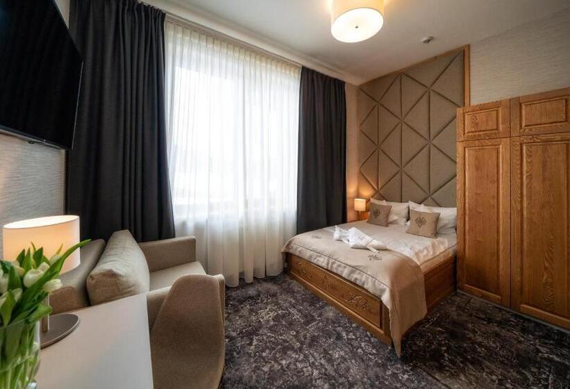 エコノミールーム, Gold