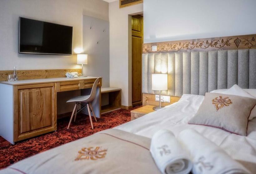 エコノミールーム, Gold