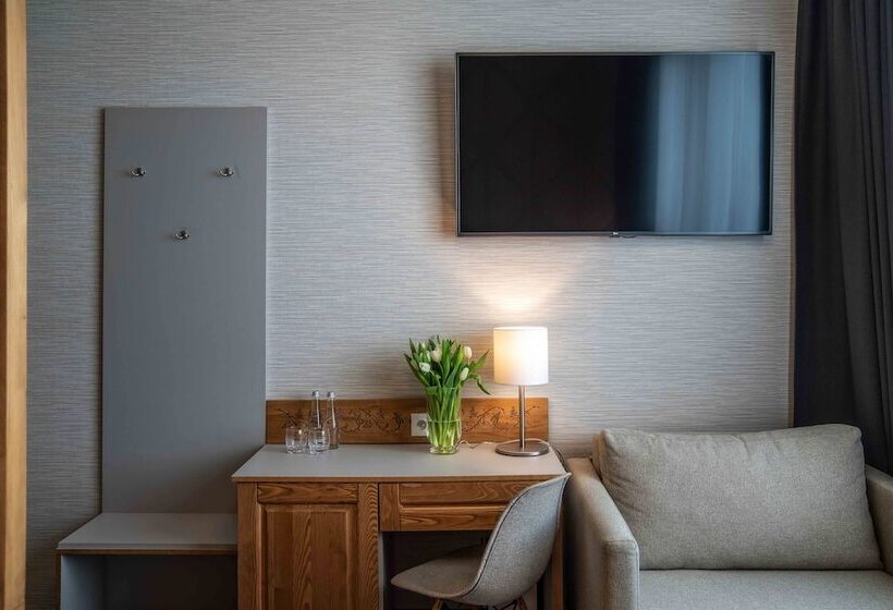 エコノミールーム, Gold