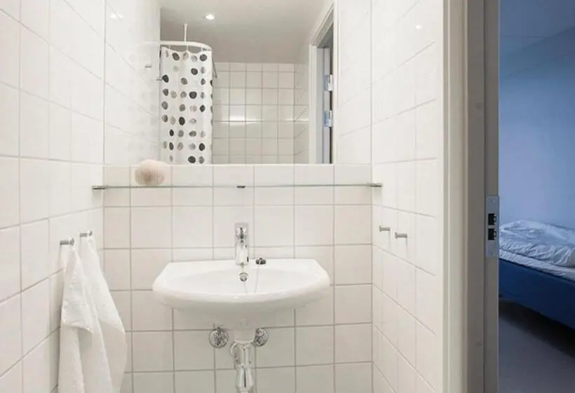 Standard-huone, Lofoten Sommerhotell Og Vandrerhjem