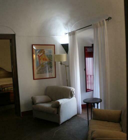 スイート, Rural Las Grullas