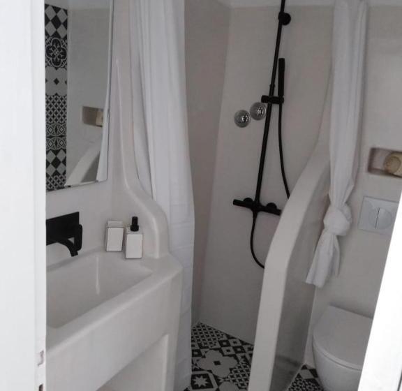 דירה בת חדר שינה 1 צדדית נוף לים, Marilena