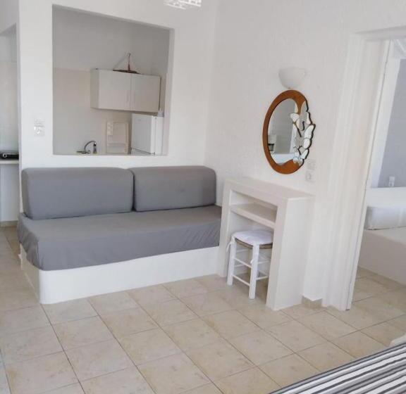 דירה בת חדר שינה 1 צדדית נוף לים, Marilena