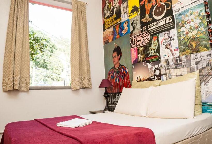 سوییت, Mambembe Hostel