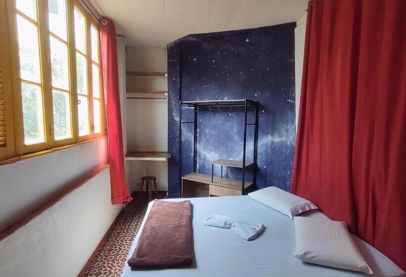 اتاق استاندارد, Mambembe Hostel