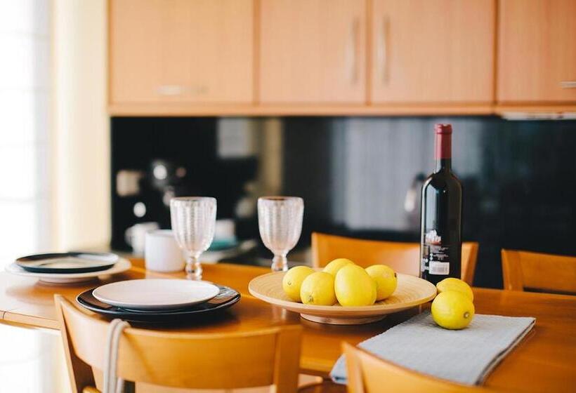 اتاق پنج‌تخته استاندارد, Marea Apart