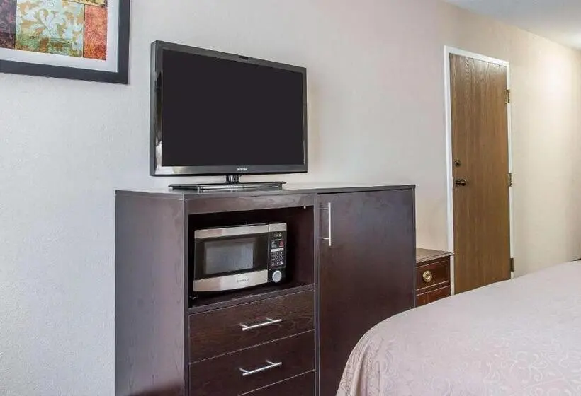 Standard-invahuone, Quality Inn Grand Rapids South Byron Center