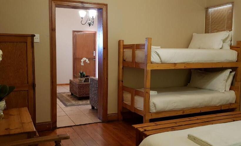 جناح, Celtis Country Lodge & Restaurant