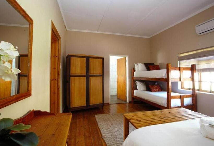 جناح, Celtis Country Lodge & Restaurant