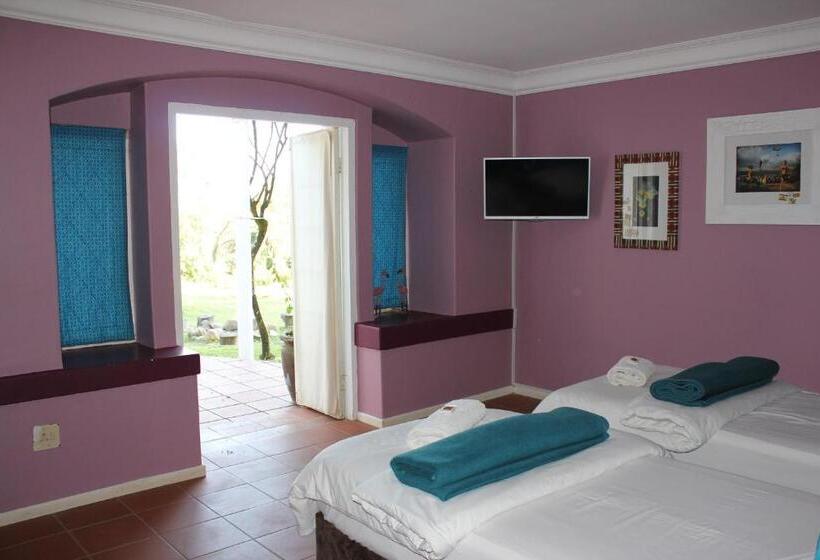 غرفة قياسية, Sugar Hill Manor