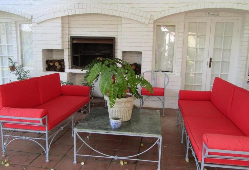 غرفة قياسية, Sugar Hill Manor