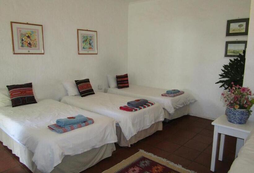 غرفة قياسية ثلاثية, Sugar Hill Manor